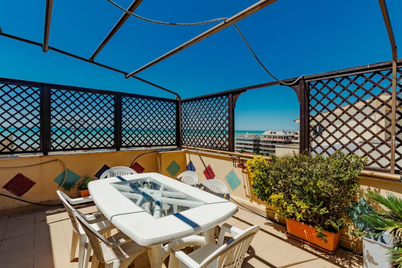 Appartamento Polo Natatorio Lido di Ostia Bagian luar foto